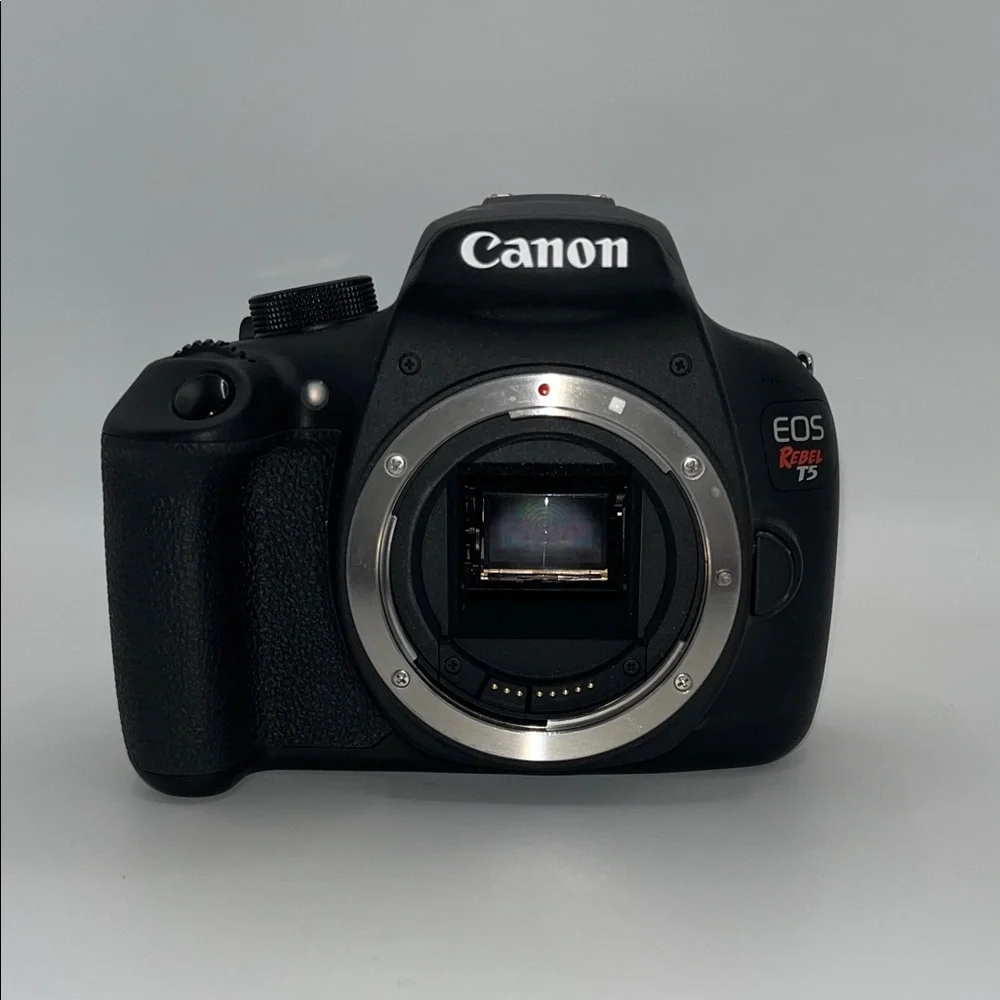 Canon EOS Rebel T5 Black Digital Camera ONLY DSLR